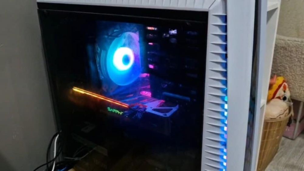 Komputer rx 5700xt 10600kf 16 gb ram ddr4 3200mh