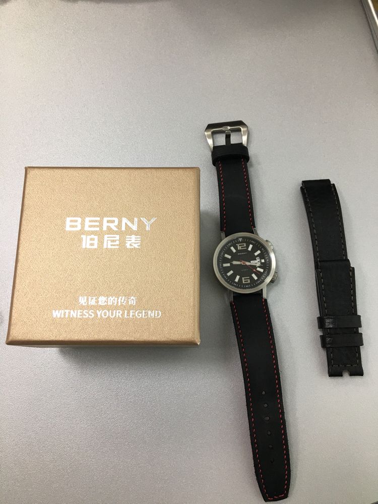 Продам часы Berny