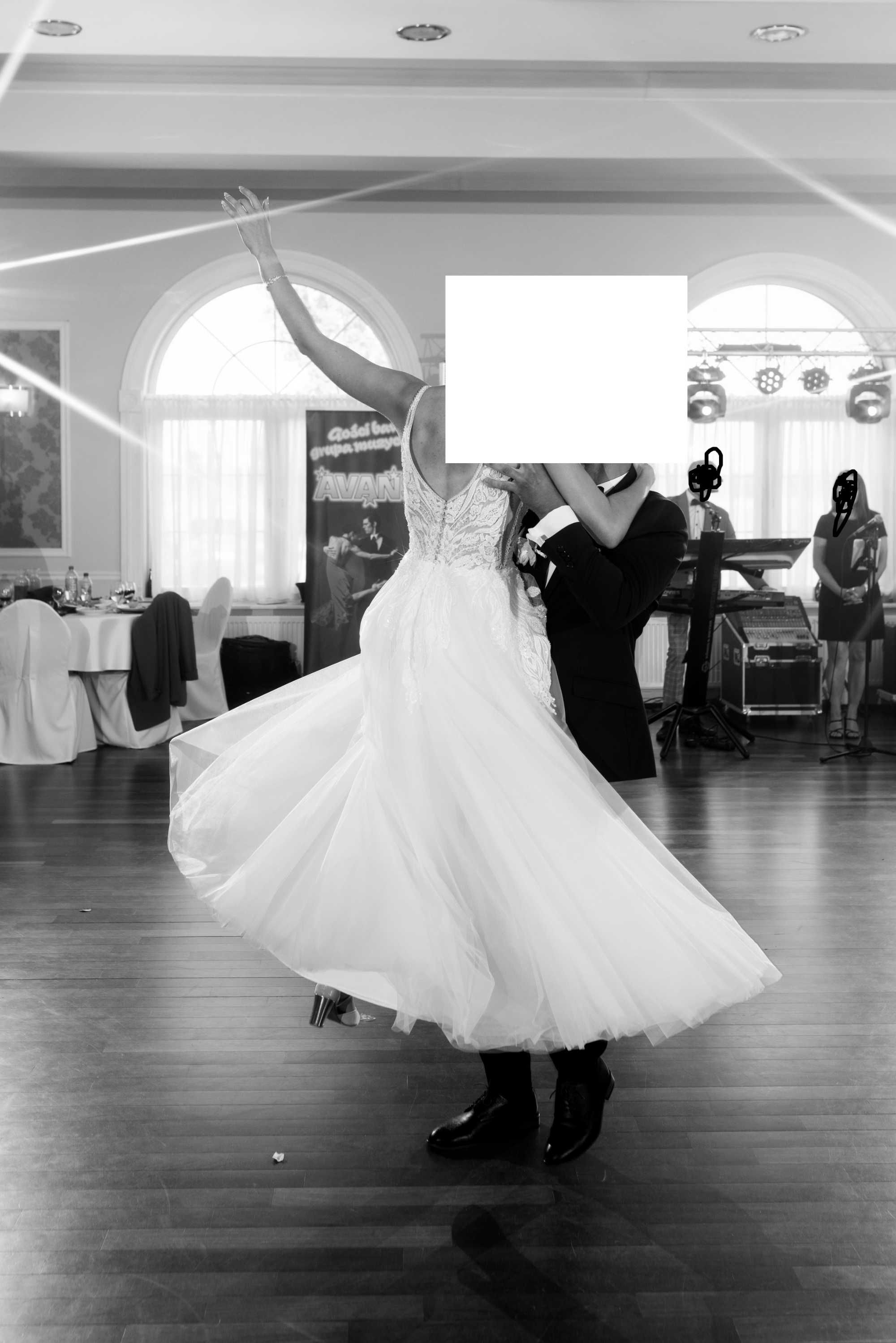 Piękna suknia ślubna