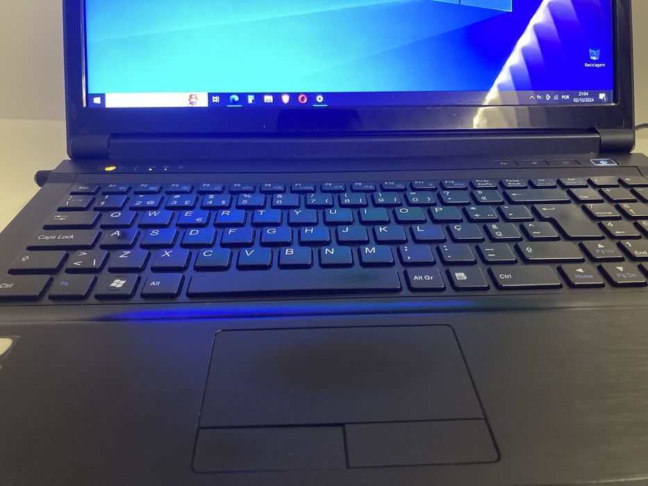 Portatil Clevo w150er