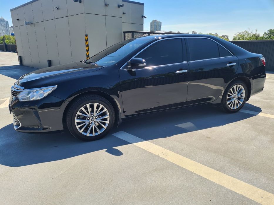Продам своє авто Toyota Сamry 2016 рік