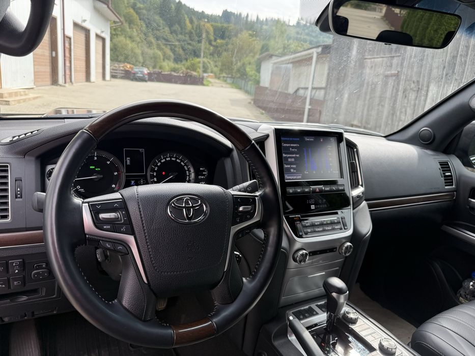Продається LAND CRUISER 200 2020 року