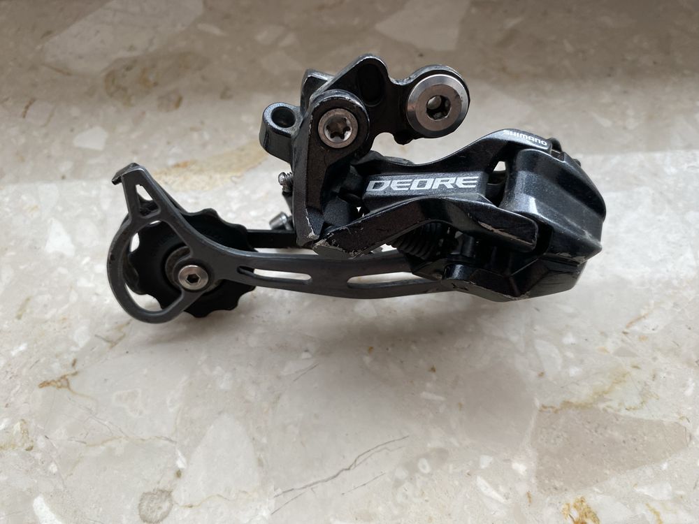 Sprzedam przerzutkę shimano deore z manetką
