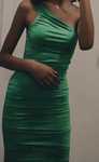 Vestido justo ao corpo verde