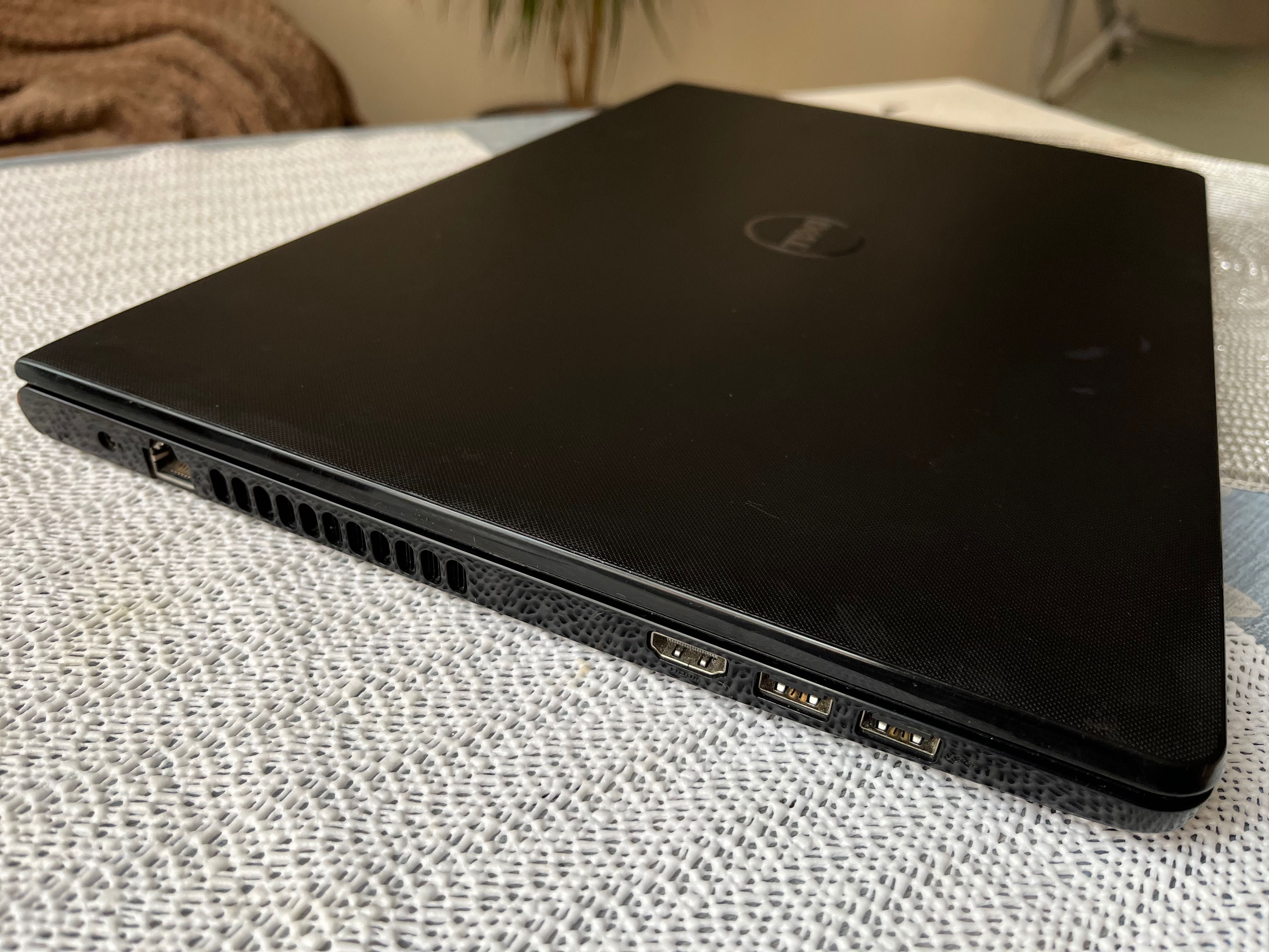 Ноутбук Dell Inspiron 15 3000