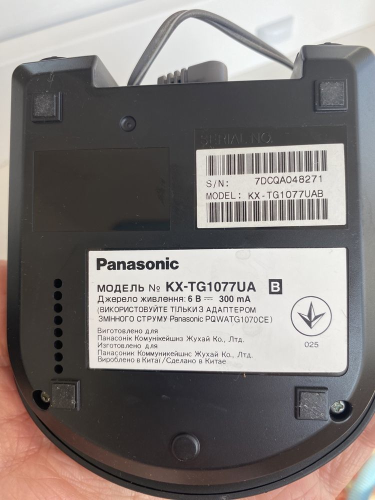 Радіотелефони Philips та Panasonic