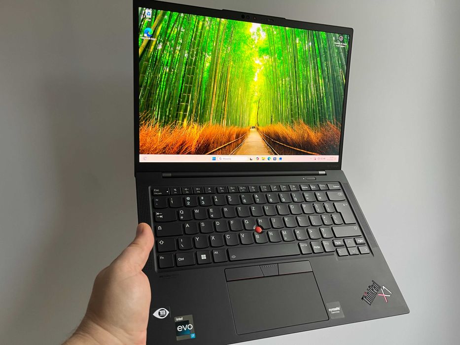 Lenovo ThinkPad X1 Carbon 10 i7-1260P 32GB 2TB 2880x1800 Oled FV23%