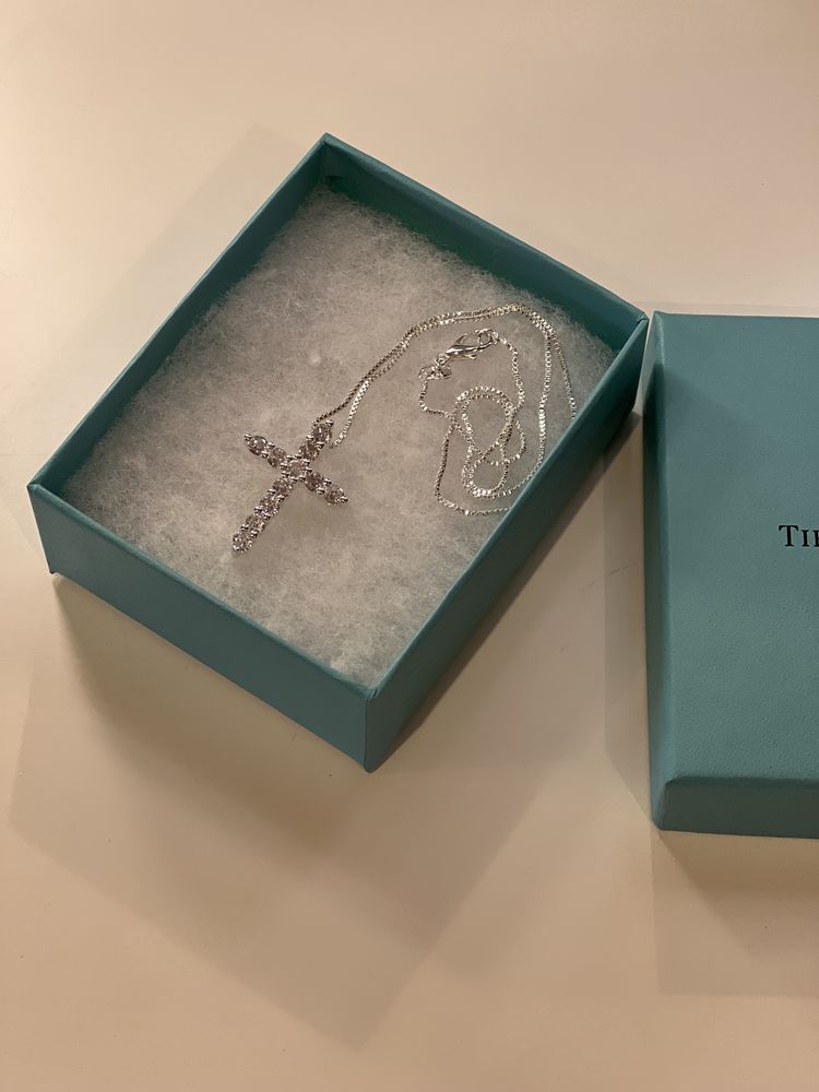 Крестик серебро 925 с камнями tiffany