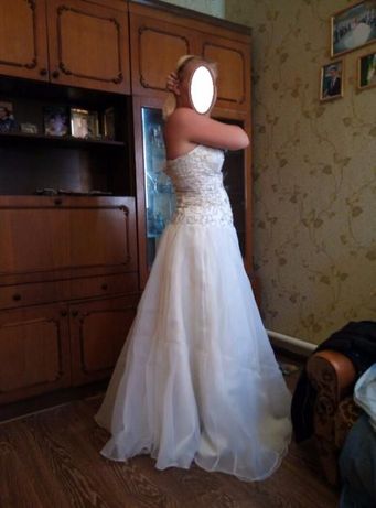 Весільна сукня не Вінчана
