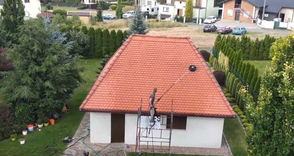 Wynajem sprzętu do mycia dachów myjki z grzaniem wody,