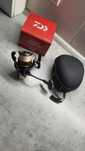 Риболовна котушка daiwa fuego 4000 cp 23 модельного року
