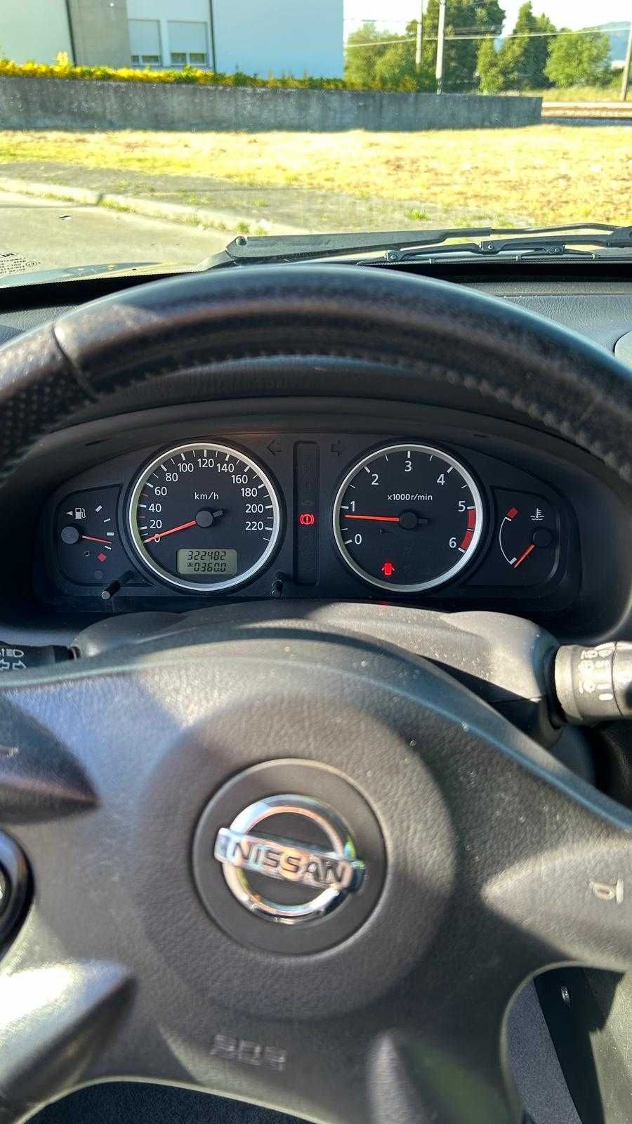 Nissan Almera 2003