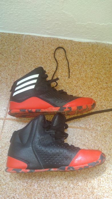 Tennis bota Adidas Geofit