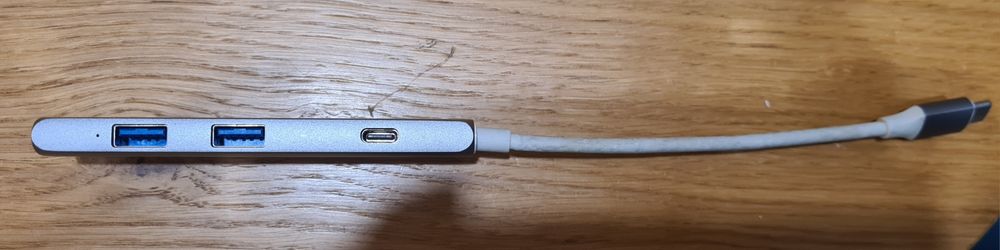 Hub rozdzielacz, eSTUFF ES84124-grey do macbook stacja dokująca