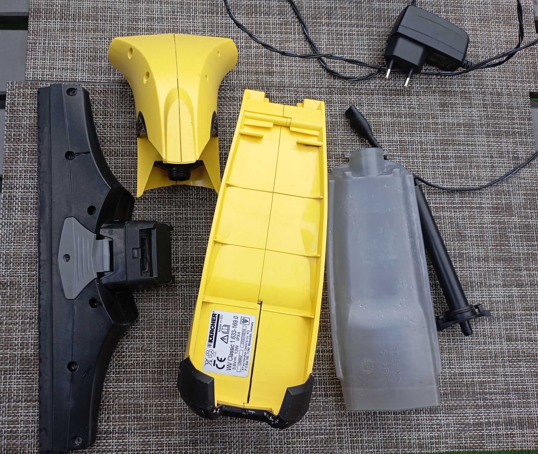 Myjka do okien Karcher WV Classic 1633/169.0, ściągaczka bezprzewodowa