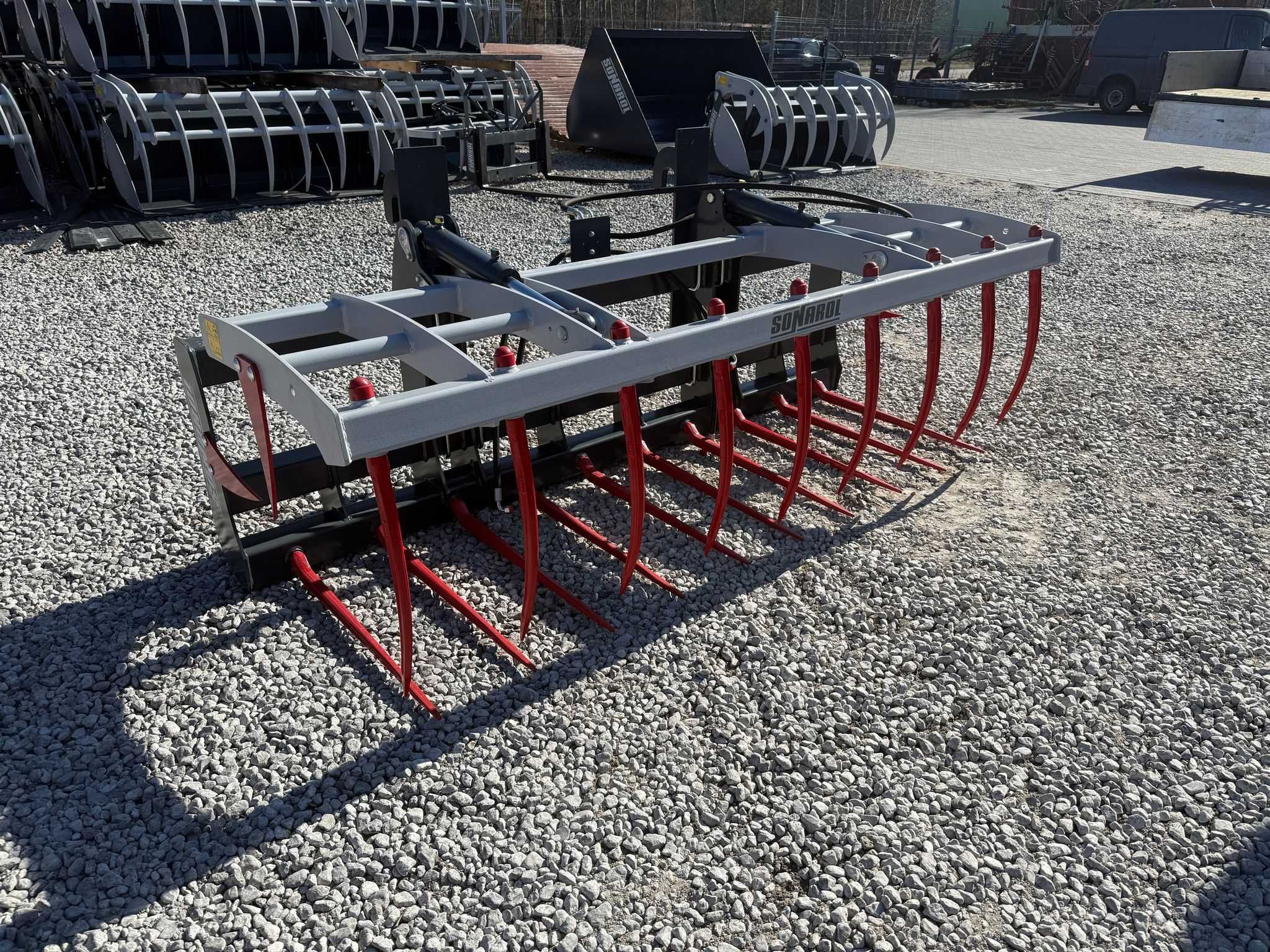 Krokodyl do 2,4m OD RĘKI  JCB Manitou CAT SONAROL