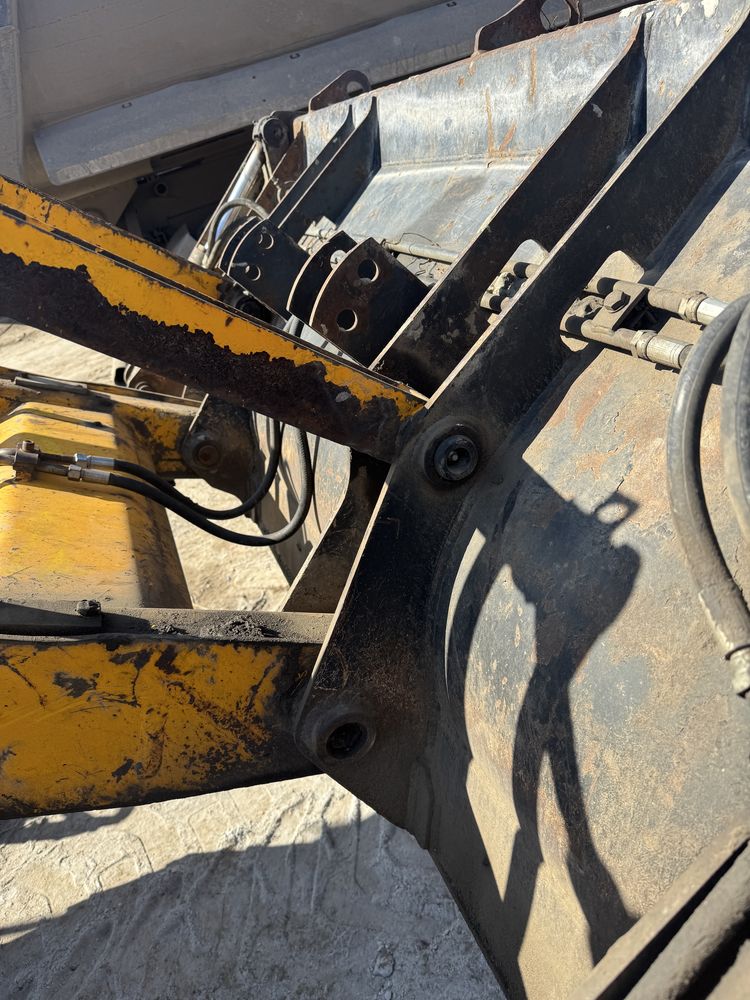 Продам экскаватор-погрузчик JCB 3CX sitemaster 2008 год
