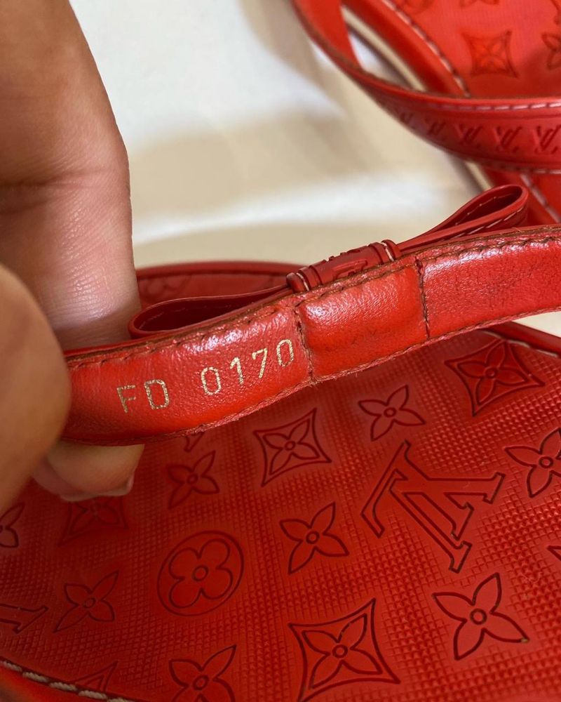 Шльопанці Louis Vuitton. Люкс бренд. Оригінал.