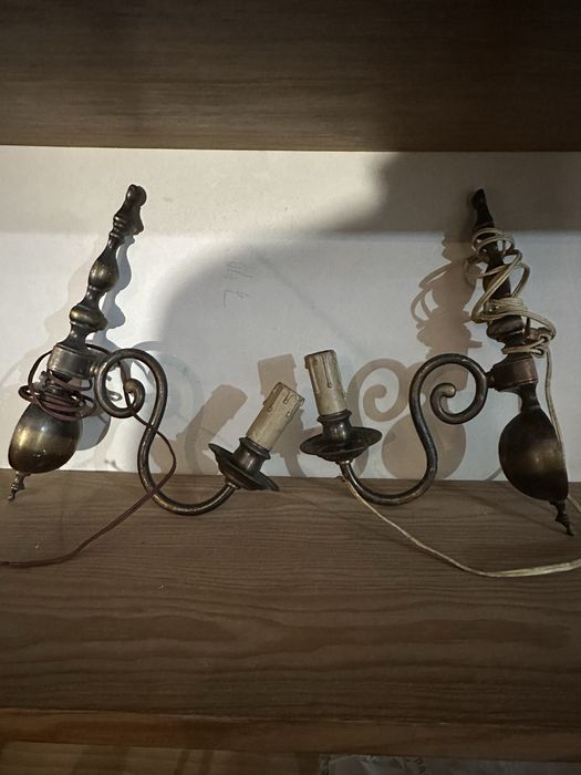 Apliques de parede em bronze