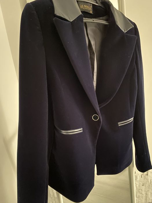 Піджак жіночий велюровий