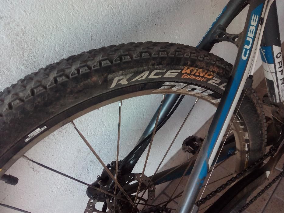 Bicicleta BTT Cube LTD Pro
