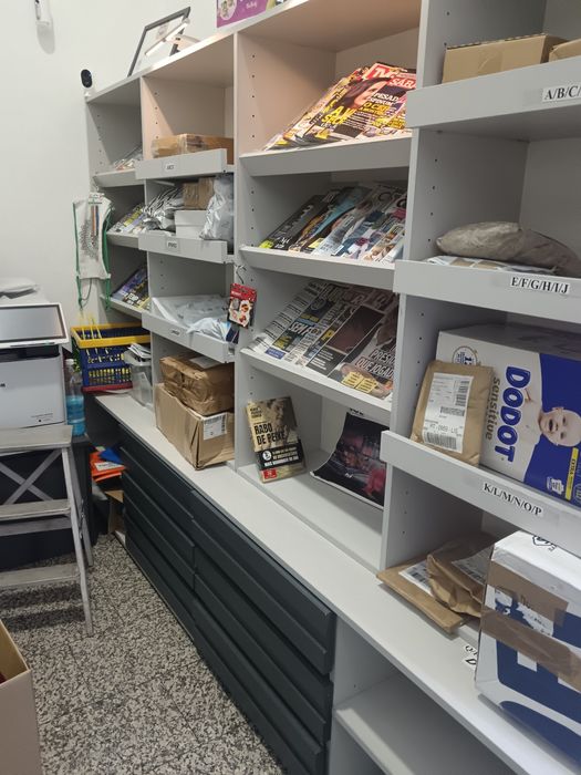 Vende se mobiliário de papelaria