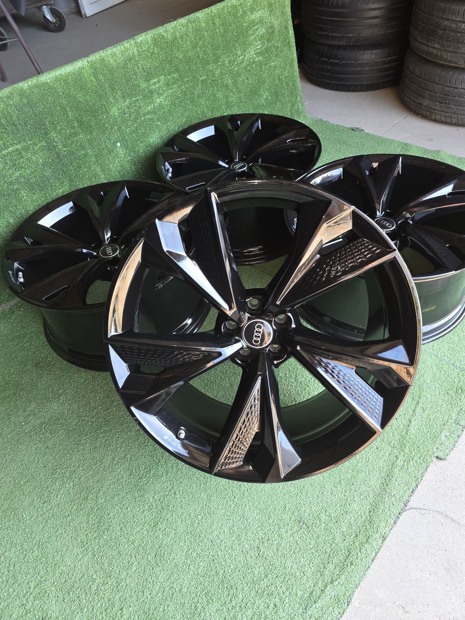 Sprzedam Alufelgi Orginalne Audi 5x112 22 RS6 Q7 SQ7 Q8 SQ8AUDI SPORT