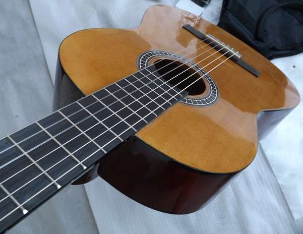 Guitarra clássica MSA