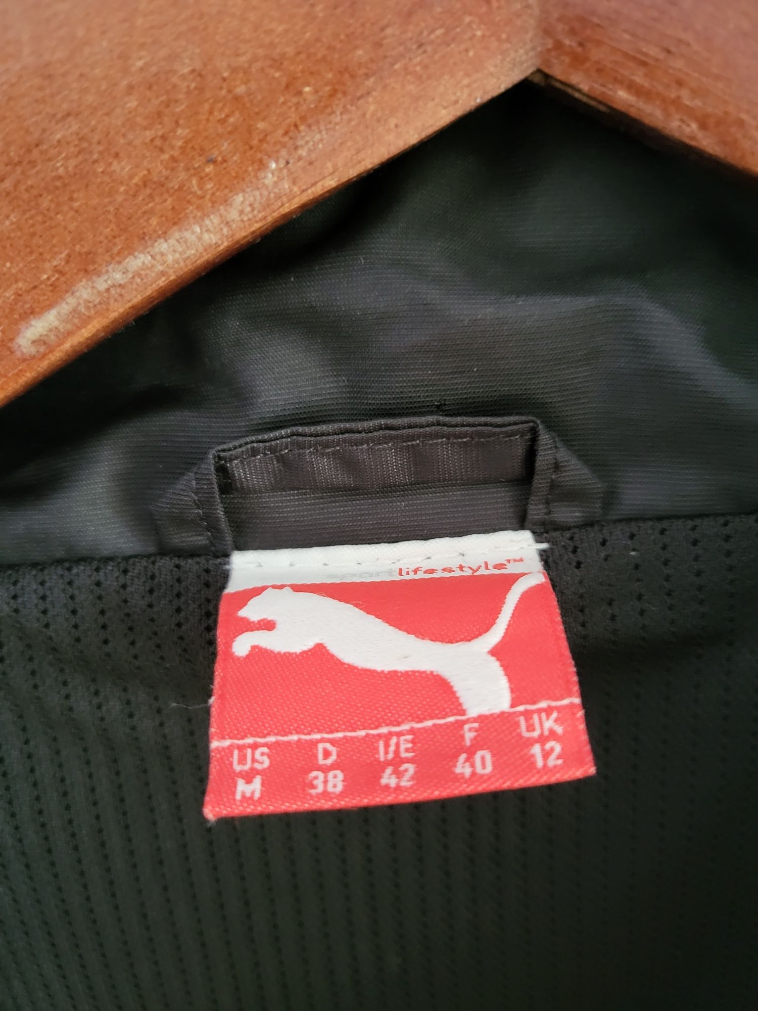 Kurtka wiatrówka Puma czarna r. M