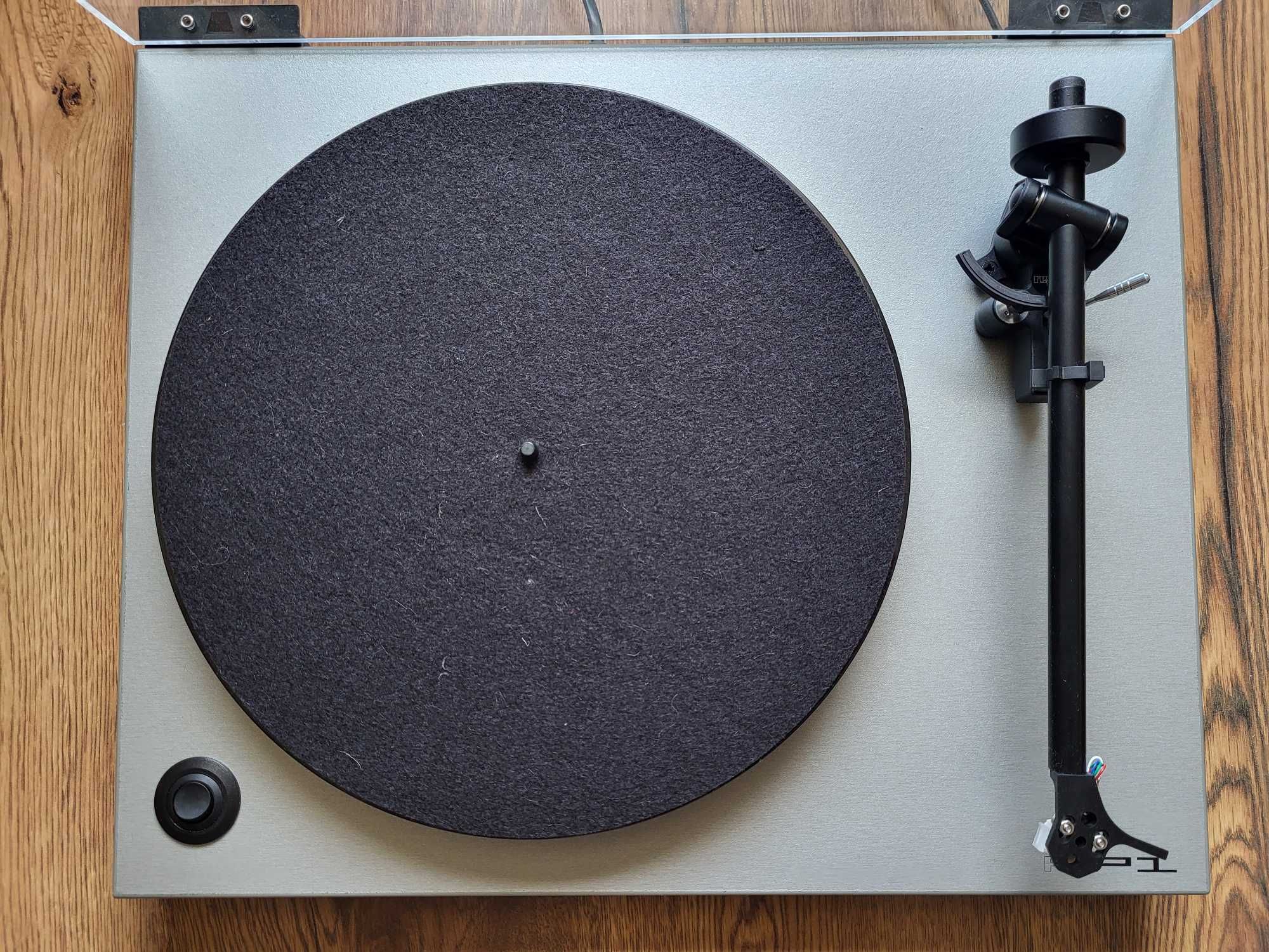 Gramofon Rega RP1