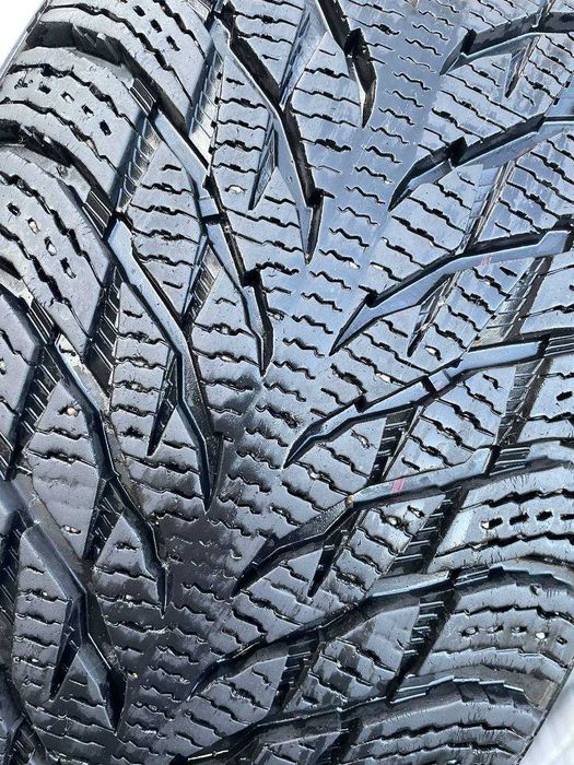 Зимние шины 225/65 R17 Nokian Hakkapelita R3 резина