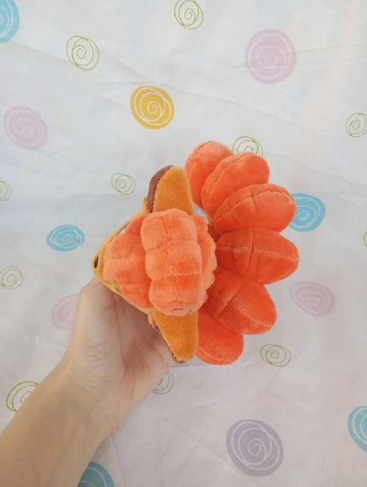pokémon peluche Vulpix do Pokémon center