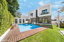 Moradia Contemporânea, Eegantemente Decorada, junto ao Golf do Estoril
