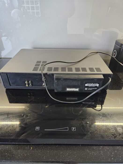 Magnetowid Akai VS-F320