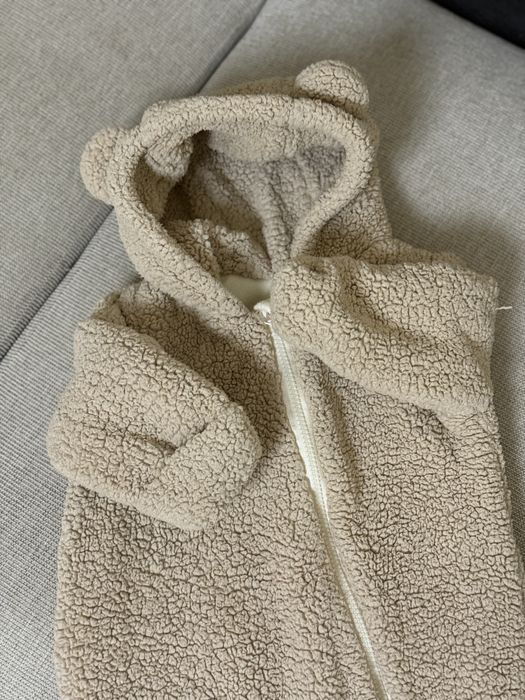 Темплесенький комбінезон 6-9 місяців в гарному стані. Baby organic