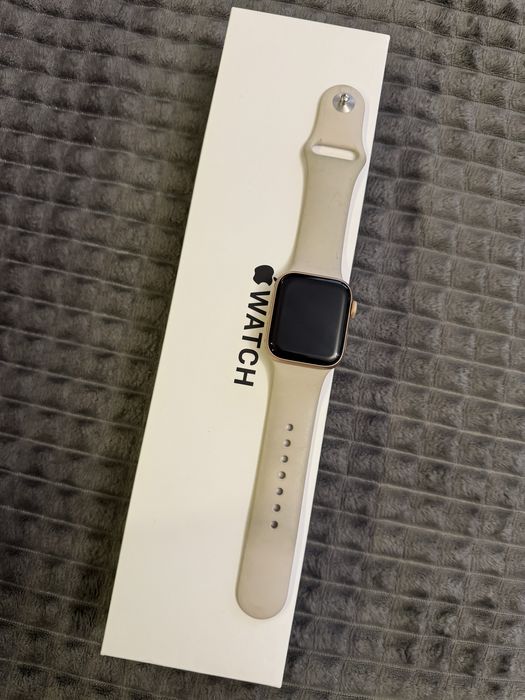 Apple Watch SE 40 mm