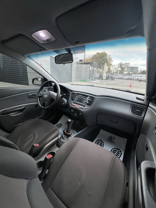 Продам Kia Rio 2010рік