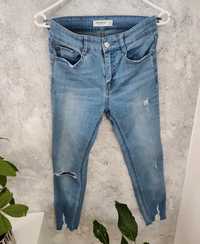 Nowe bez metki spodnie jeansowe Pull&Bear