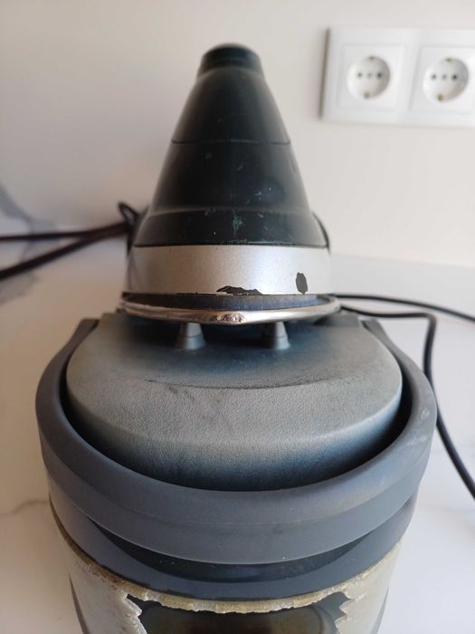 Ferro de engomar caldeira Clatronic 2400W