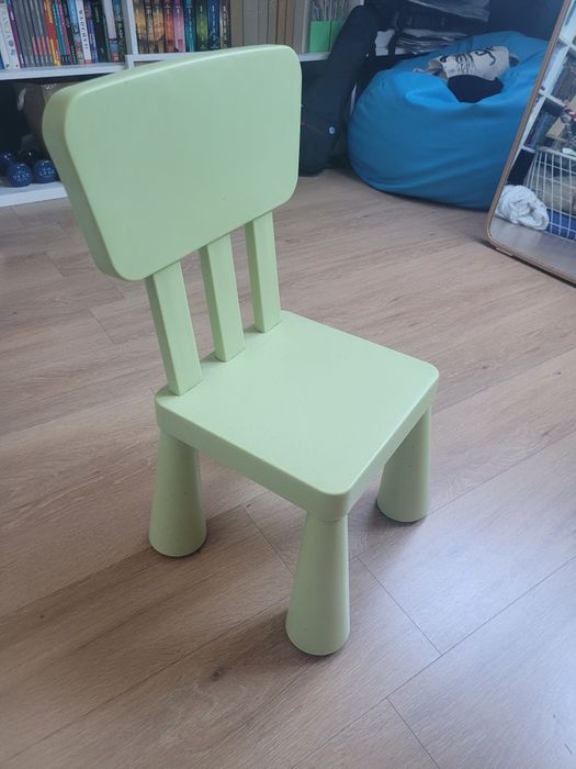 Krzesło plastikowe dla dzieci IKEA