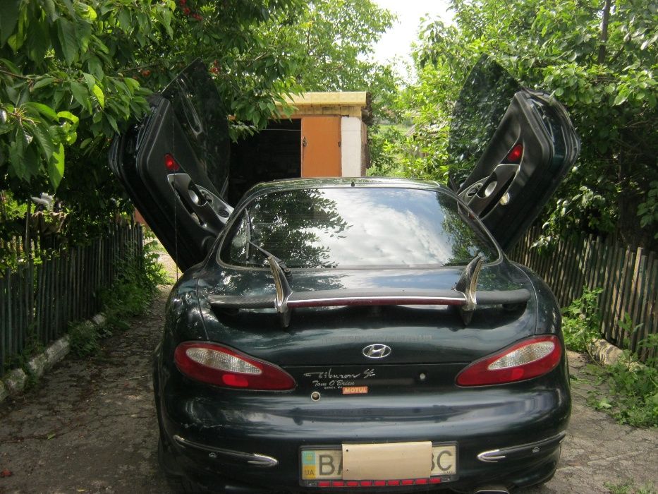 автомобиль HYUNDAI Tiburon1998 год выпуска