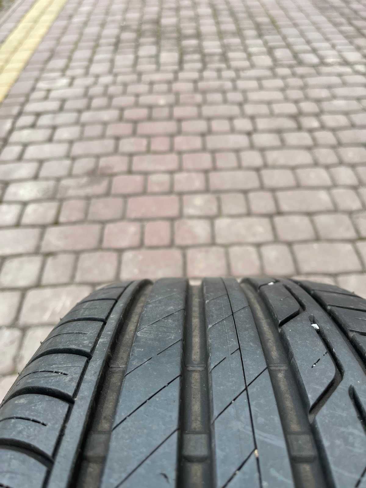 Opony Bridgestone Turanza T001 215/50/18 92W   7mm ROK 2020