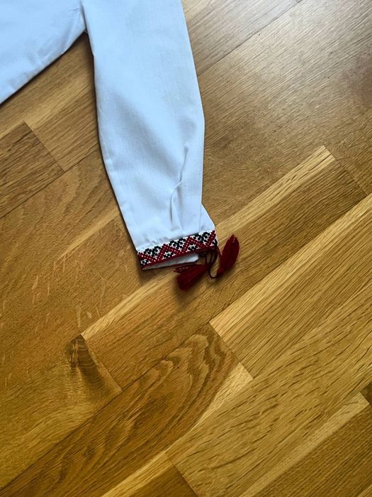 Вишиванка ручної роботи