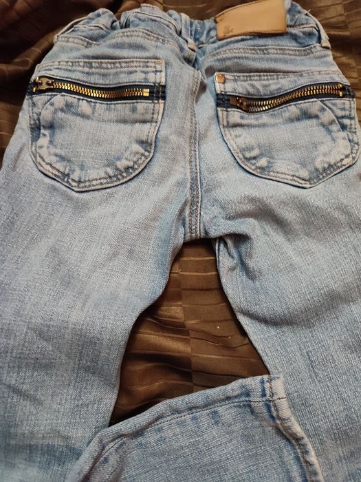 Spodnie dżinsowe na 122cm dla dziewczynki