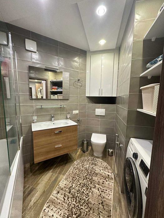 Продам 2к квартиру, ж/м Перемога-1
ЖК Набережний квартал