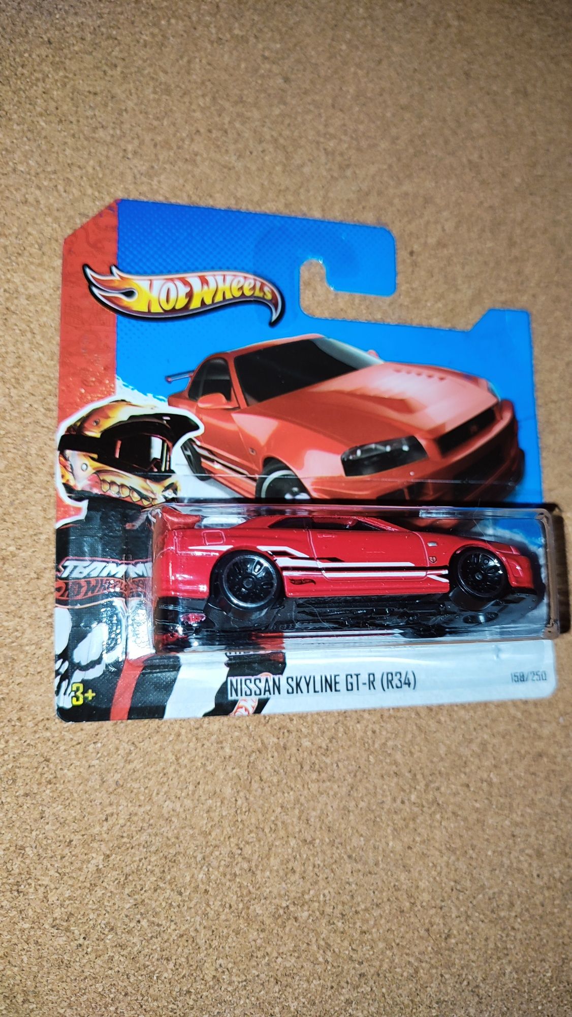 Hot Wheels Nissan Skyline GT-R R34 (R34) z 2013