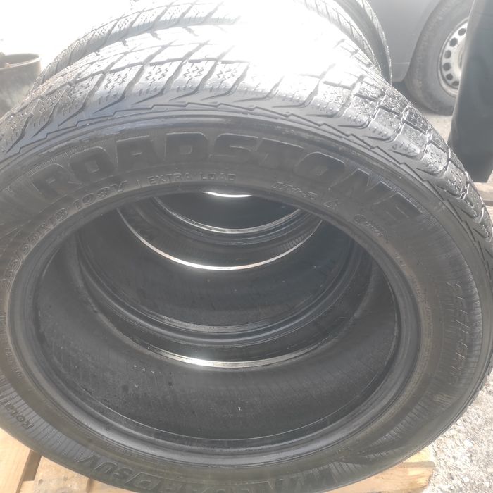 Шина зима  255/55 R18   .