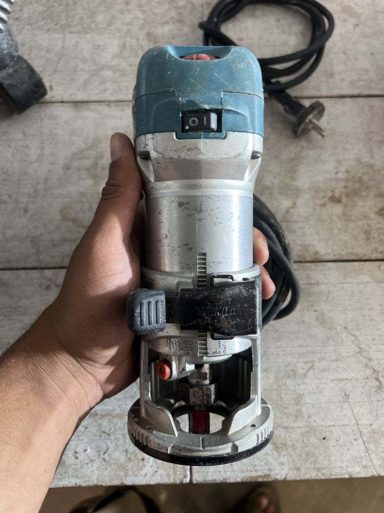 Tupis multifunções 710W makita