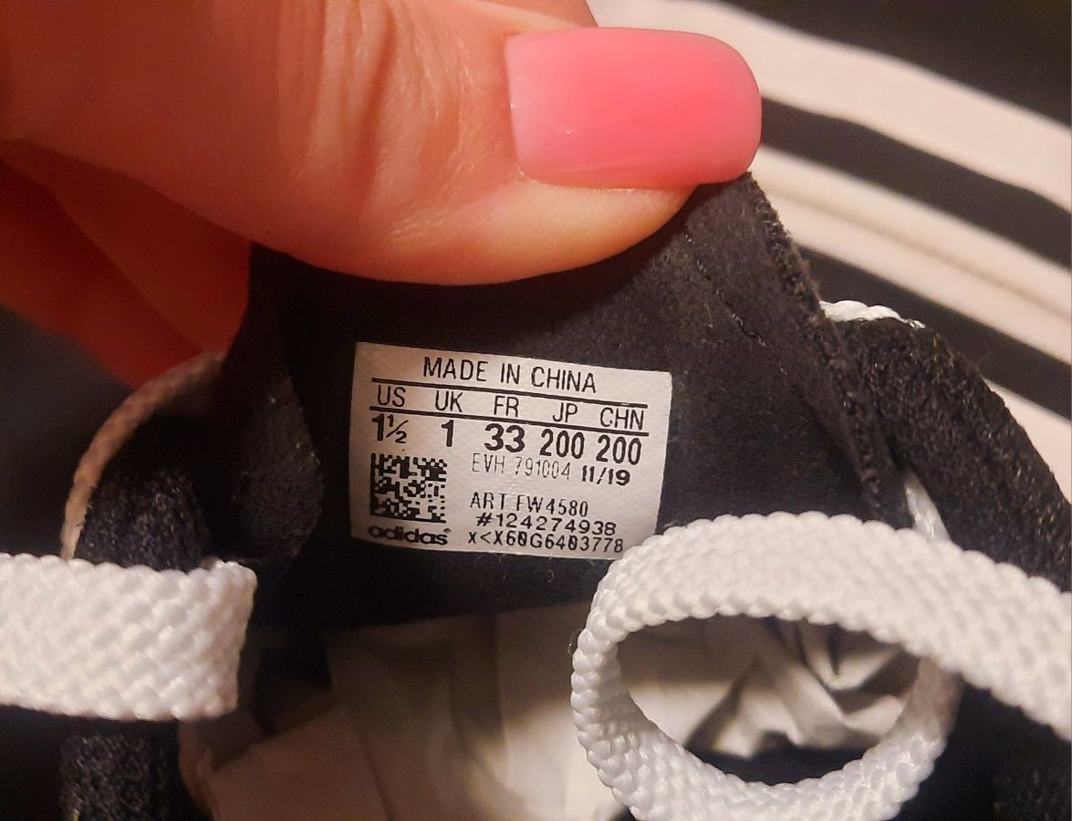 Кроссовки adidas оригинал 33, 20 см. Стелька 21,5 см