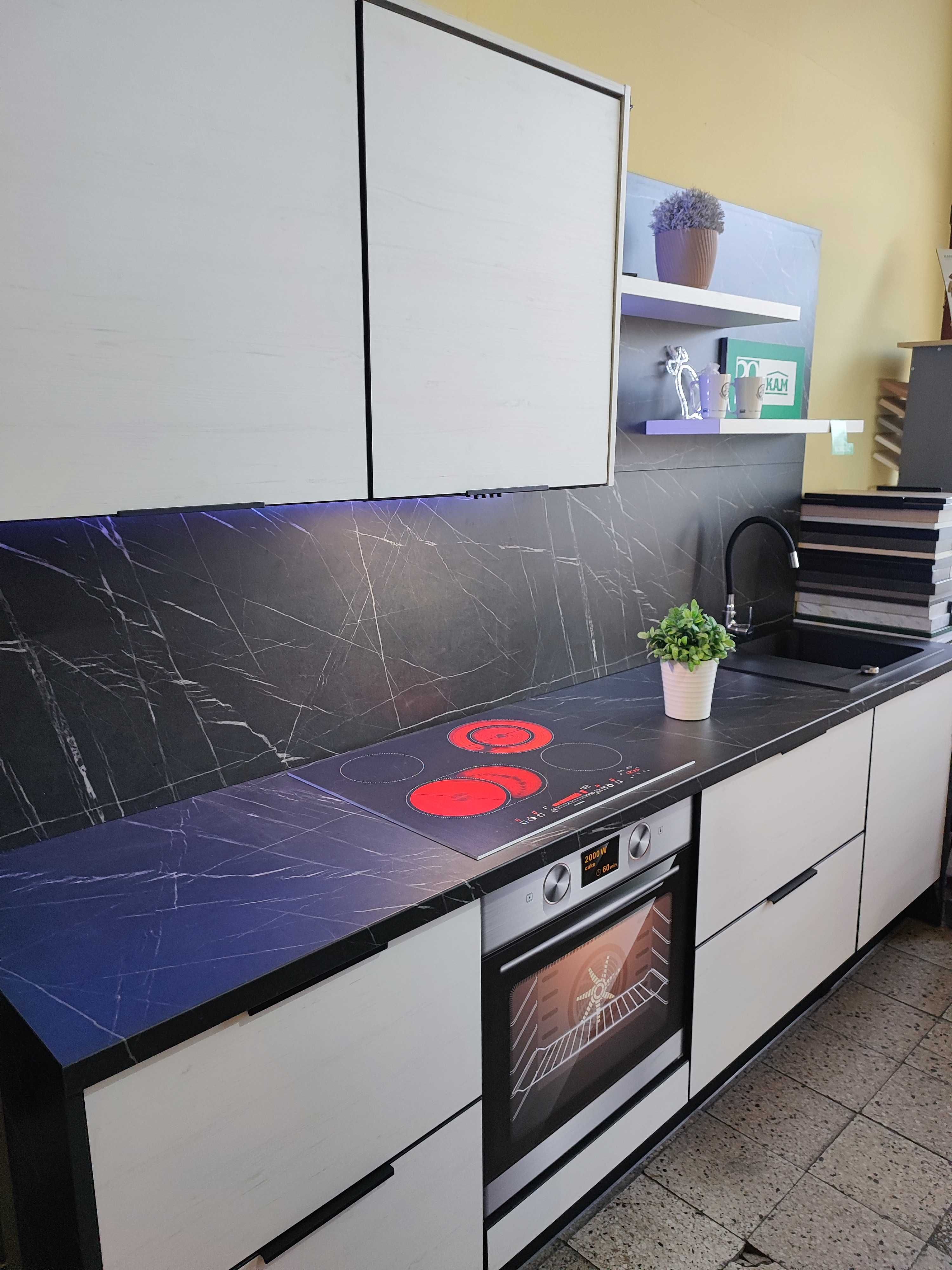 Piękna Kuchnia z Ekspozycji 264 cm Kolor Sosna Andersen/ Obrzeże Black